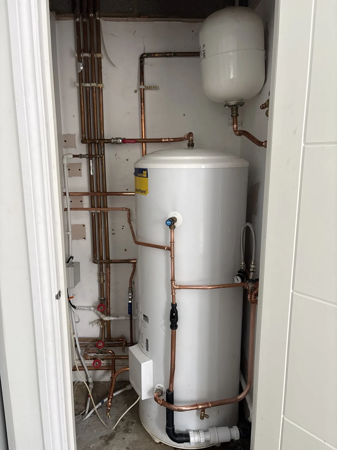 Hot water cylinder and heating pipework installation by Medway Heating & Plumbing